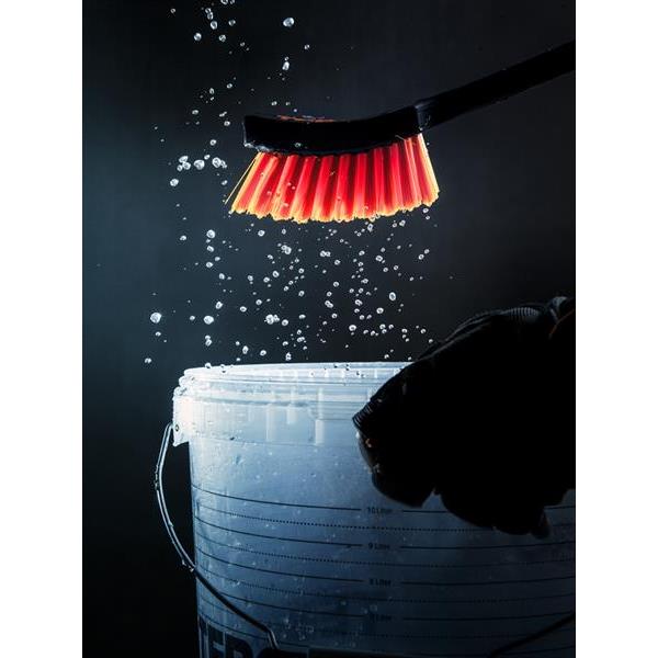 Bucket brush Strong