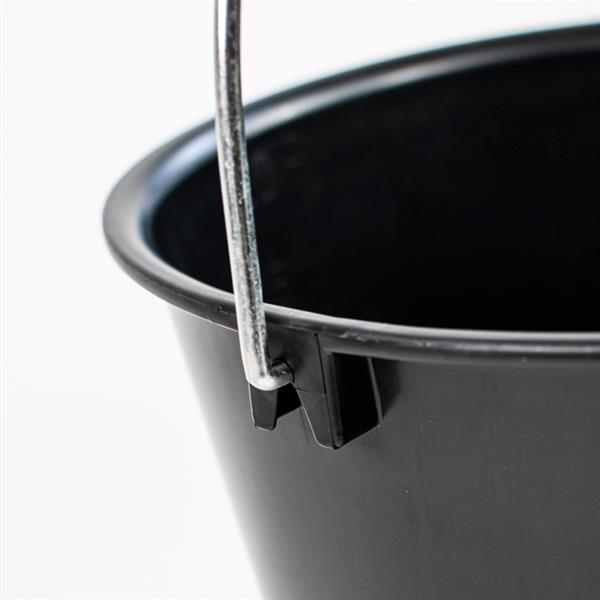 Heavy Duty bucket 20 L black w / spout