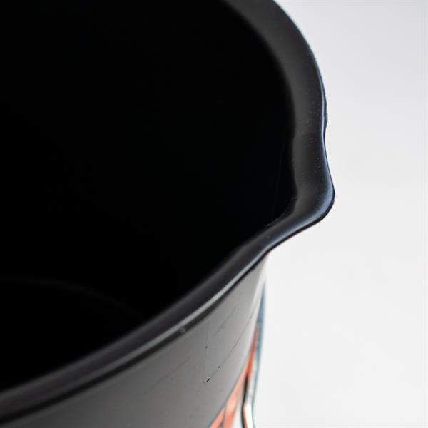 Heavy Duty bucket 20 L black w / spout