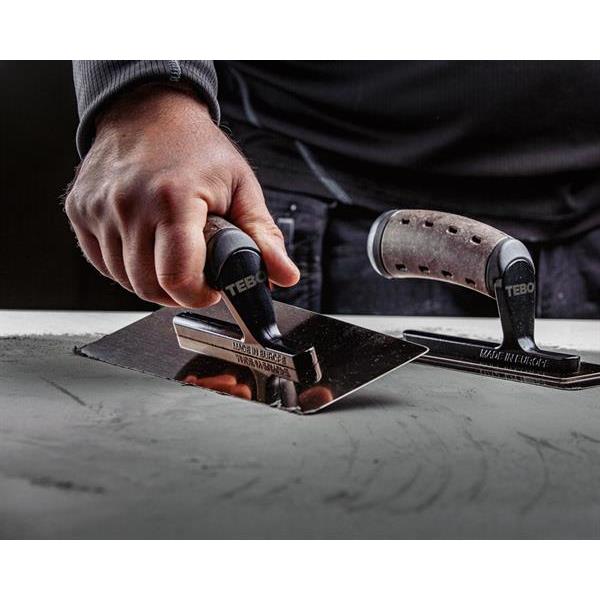 Venetian Plastering Trowel trapezoid Premium Leather 240 mm Low Flex